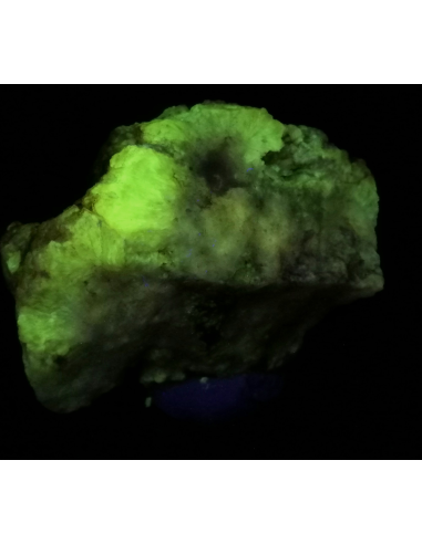 Fluorescent Quartz -  La Sassa, Montecatini Val di Cecina, Pisa Province, Tuscany, Italy