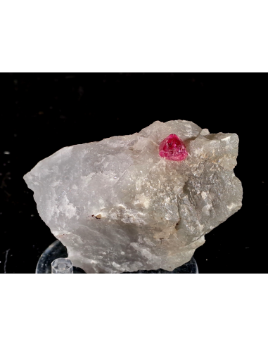 Spinel - Luc Yen Mine Vietnam