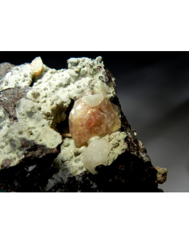 Chabasite var phacolite - S abrile area Osilo Italy